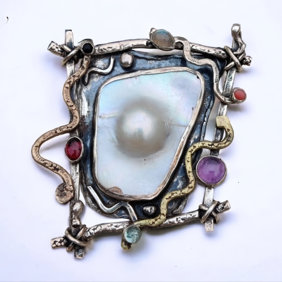 Huge Iriniri sterling silver blister pearl and gemstone pendant/brooch - Picture 3 of 13